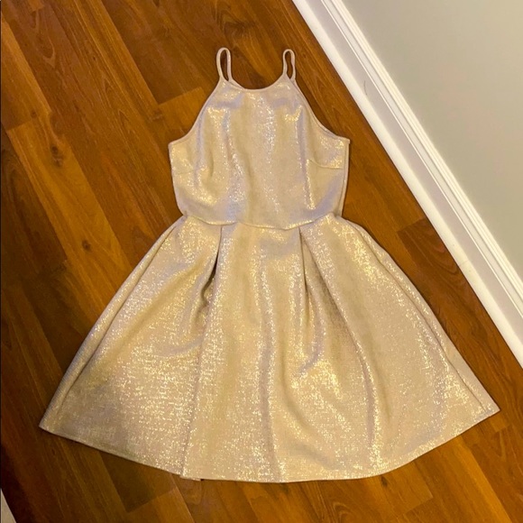 Dress - Picture 2 of 6